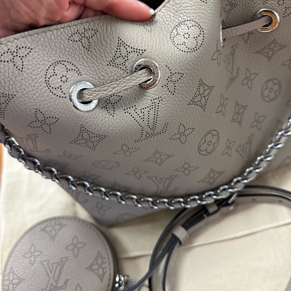 Louis Vuitton Bella Galet Gray bucket bag. EUC. - Picture 5 of 8